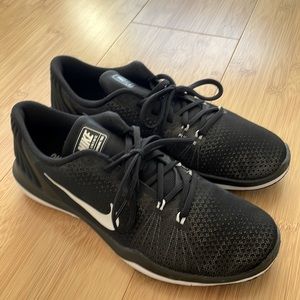 Nike Training TR5